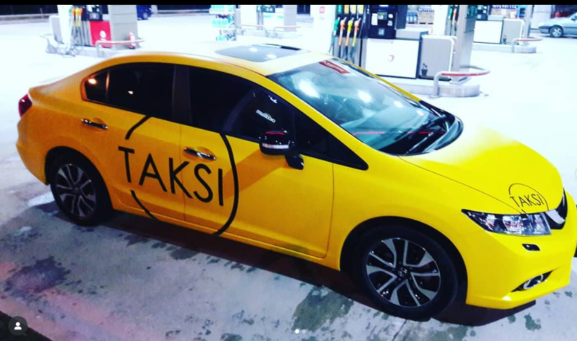 Honda Civic 23 T 0645 TAKSİ logolu